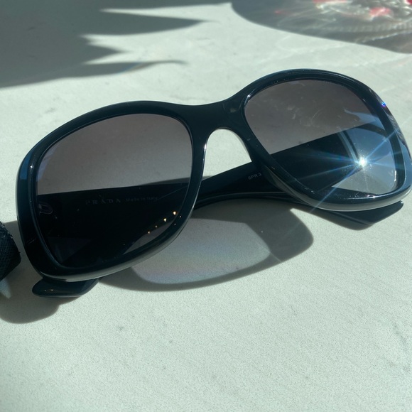 PRADA srp32p 57017 oversized black glossy sunglasses - Picture 2 of 16